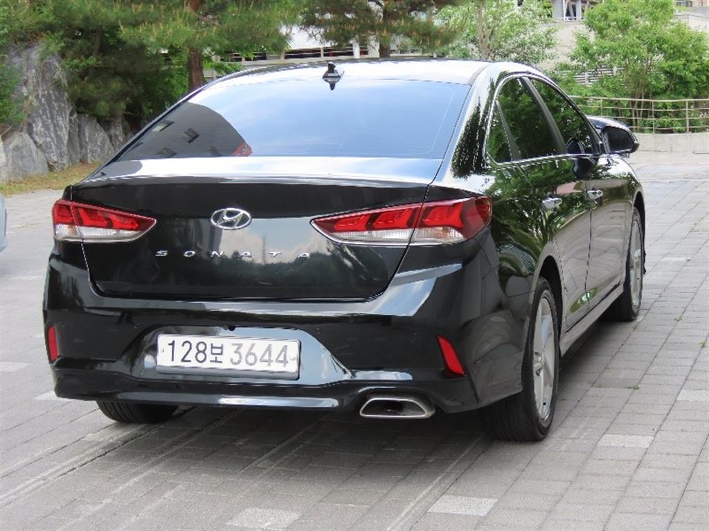 HYUNDAI Sonata - Vista 5