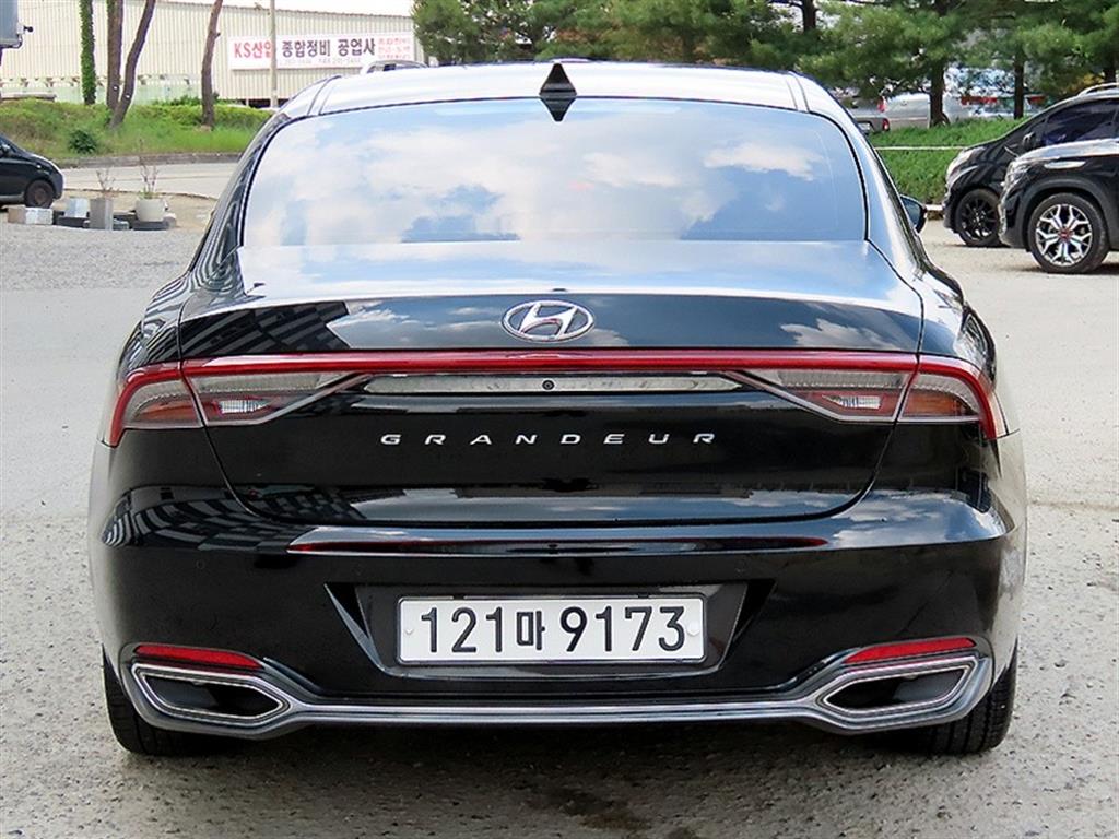 HYUNDAI Grandeur - Vista 4