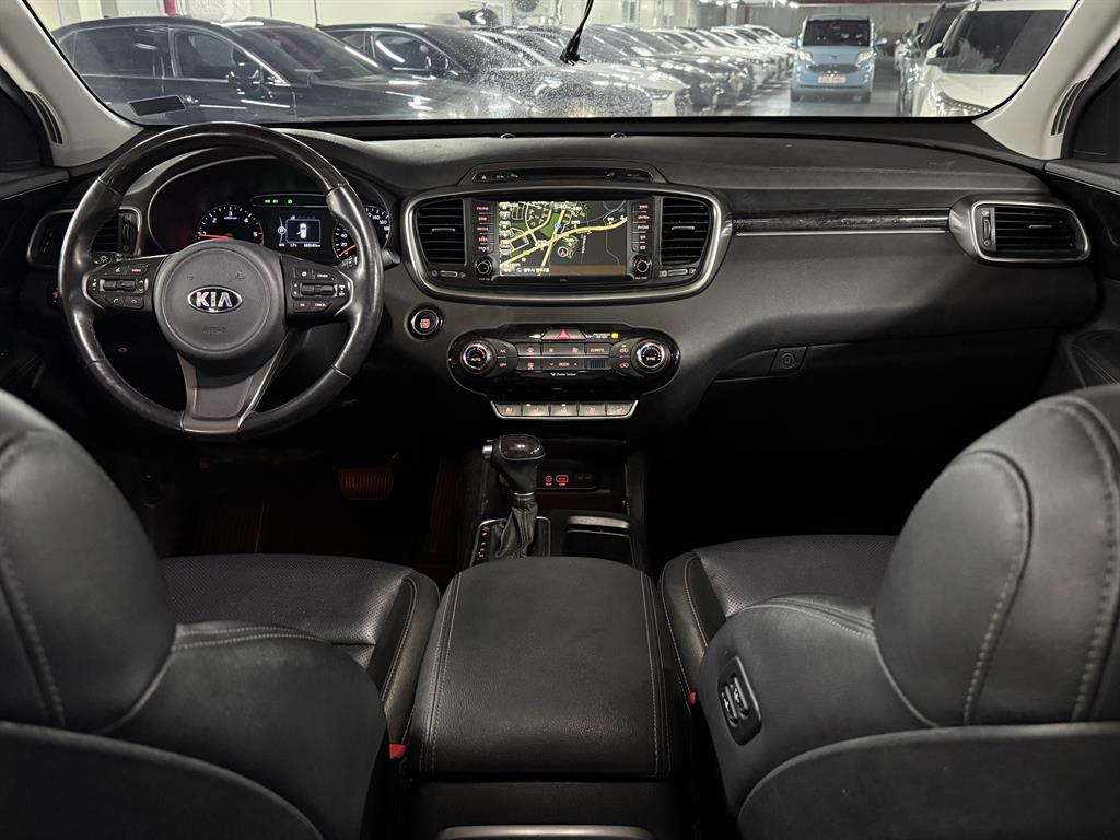 KIA Sorento - Vista 8