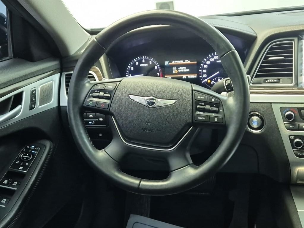 Genesis G80 - Vista 9