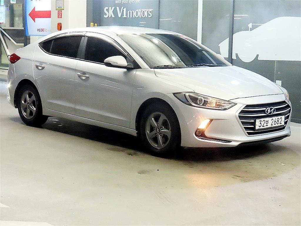 HYUNDAI Avante 2018 Gris - Importación desde Corea - HF Imports Iquique - Foto 1