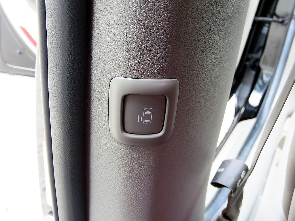 KIA Carnival 2018 - Importación desde Corea - HF Imports Iquique - Foto 14