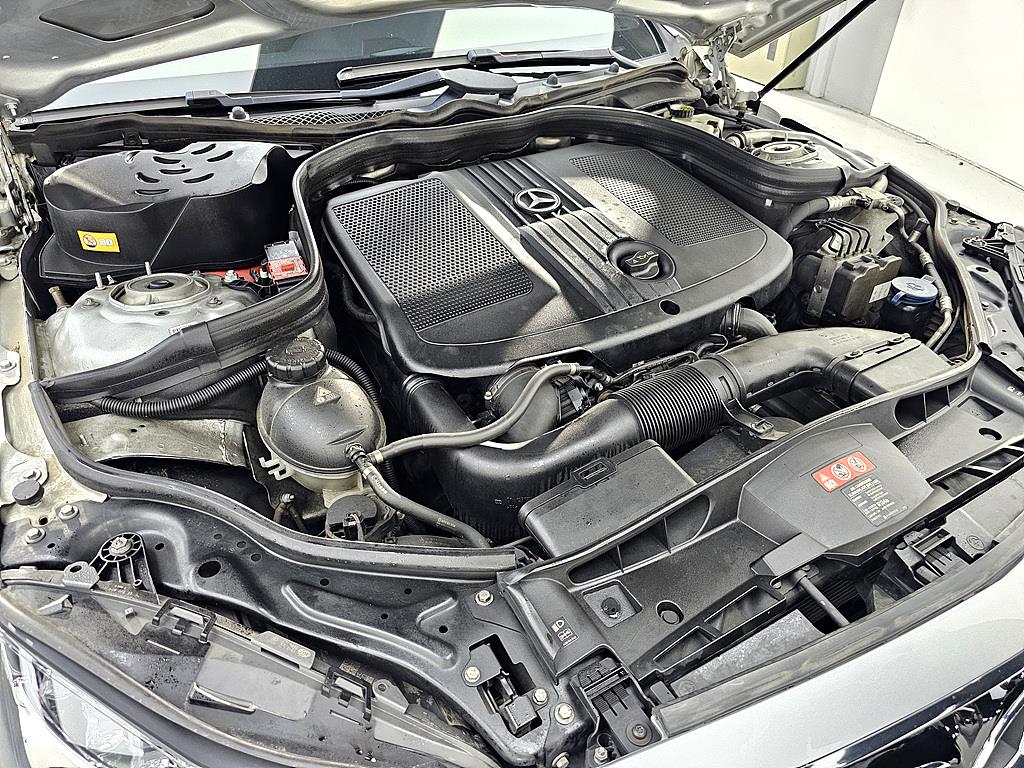 Mercedes Benz E class - Vista 6