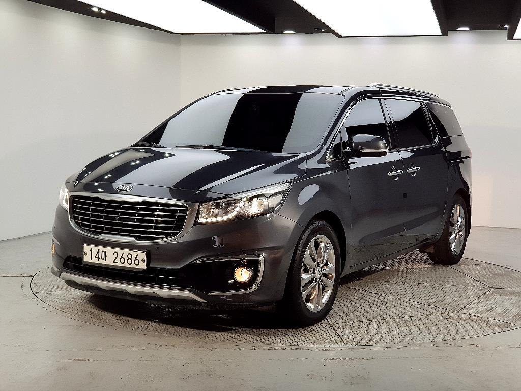 KIA Carnival 2016 Gris - Importación desde Corea - HF Imports Iquique - Foto 1