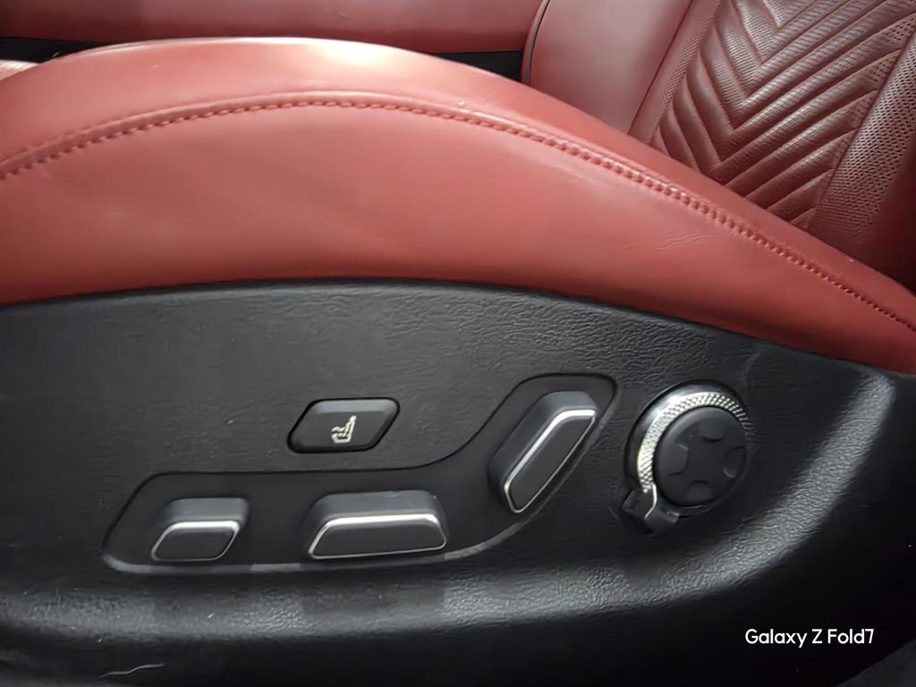 Genesis G80 - Vista 9