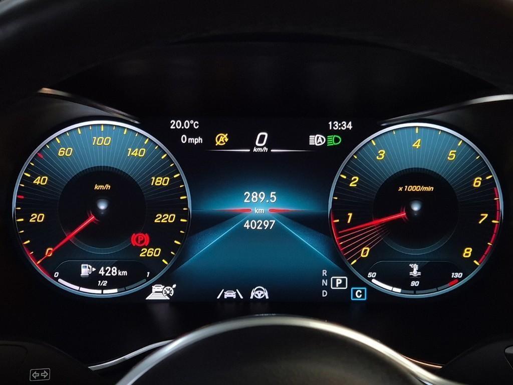 Mercedes Benz GLC Class - Vista 6