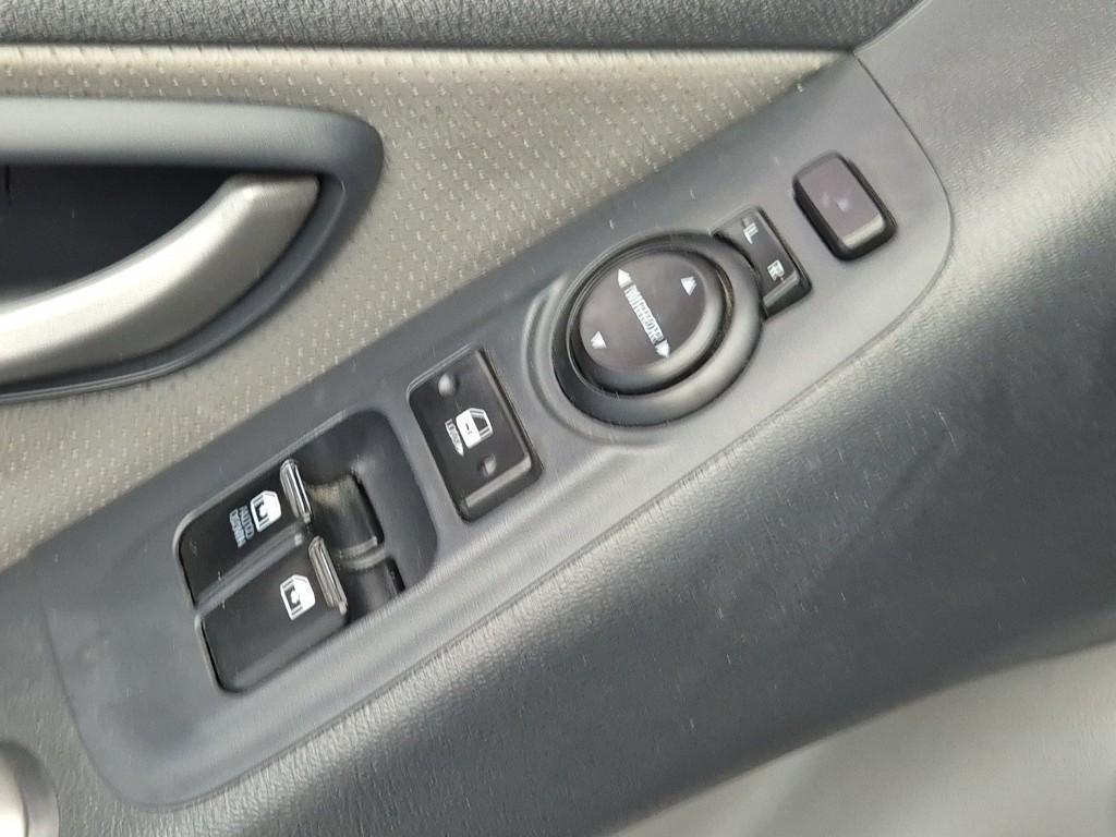 HYUNDAI Starex - Vista 7