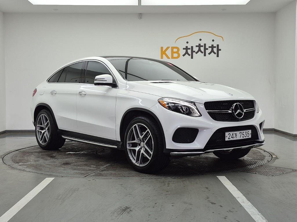 Mercedes Benz GLE Class - Vista 2