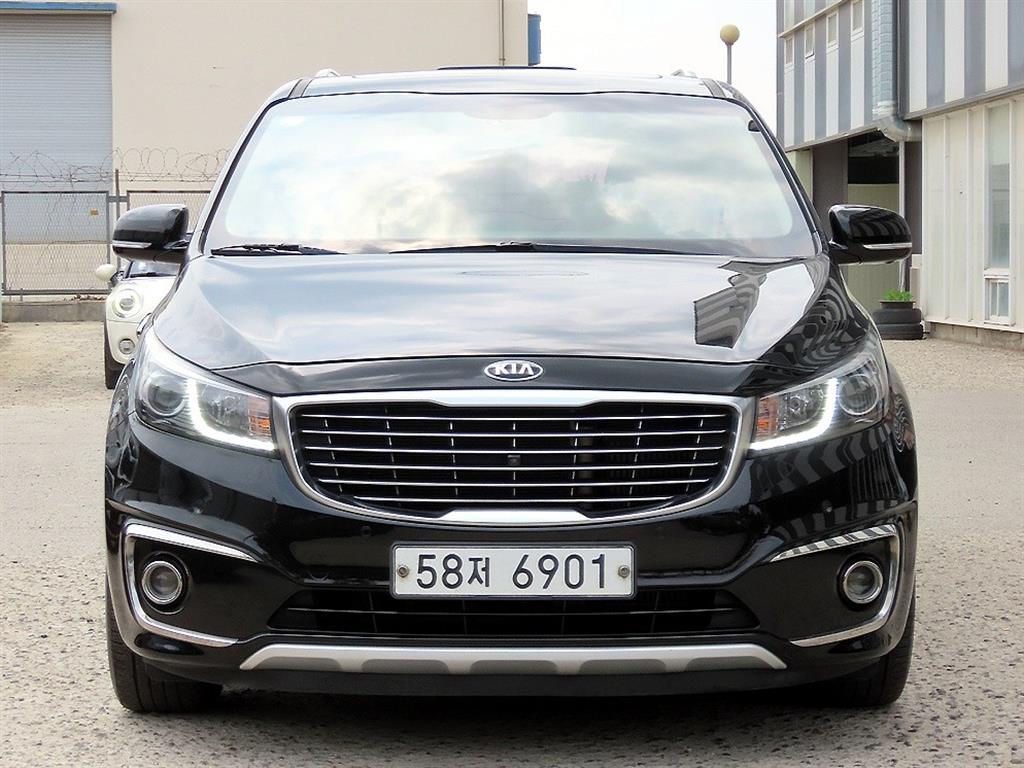 KIA Carnival 2018 - Importación desde Corea - HF Imports Iquique - Foto 1