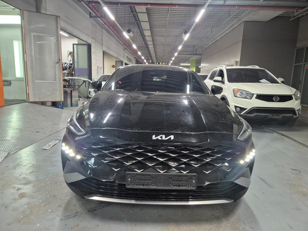 KIA K8 - Vista 2