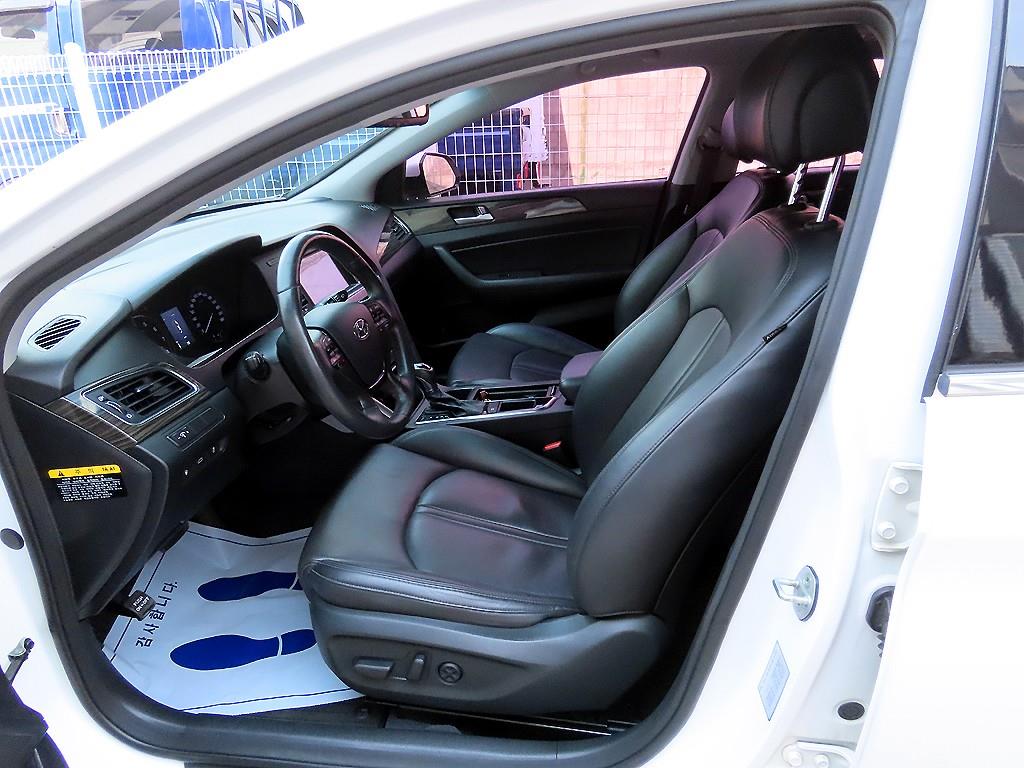 HYUNDAI Sonata - Vista 5