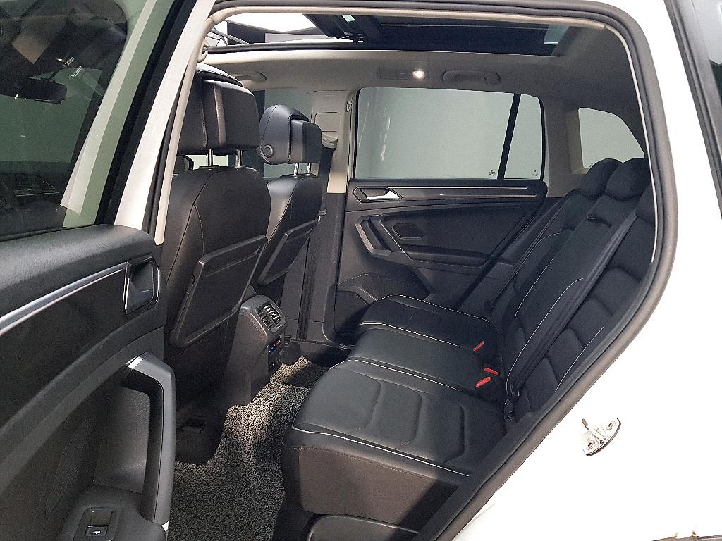 Volkswagen Tiguan - Vista 9