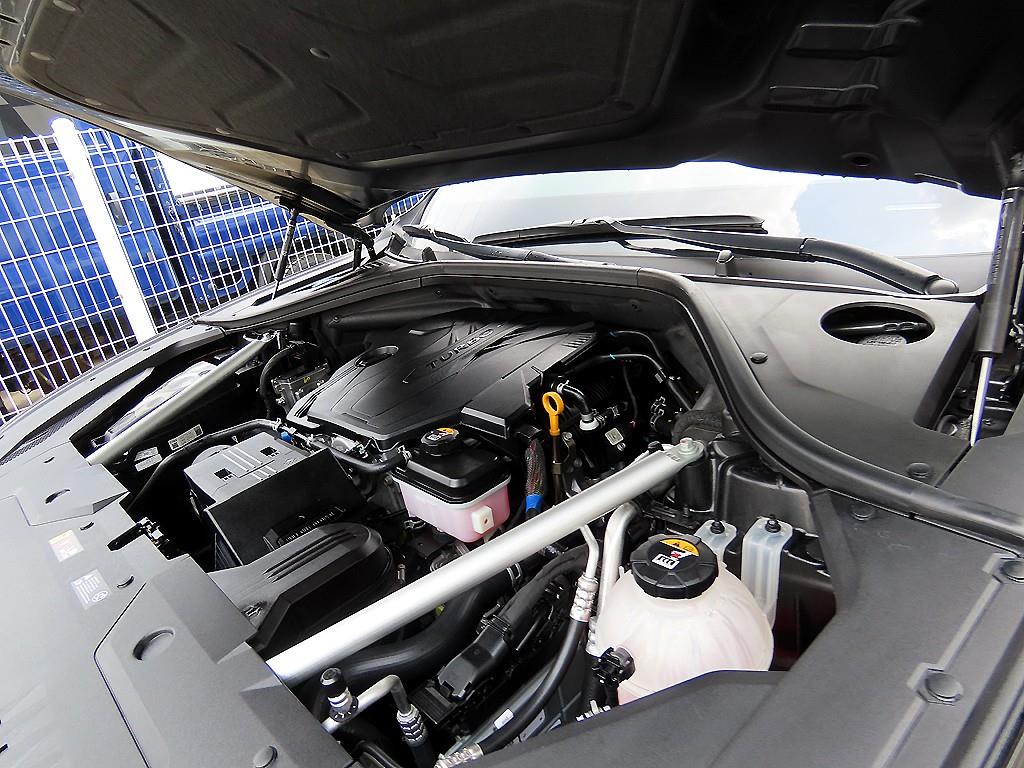 Genesis GV70 2023 Negro - Importación desde Corea - HF Imports Iquique - Foto 19