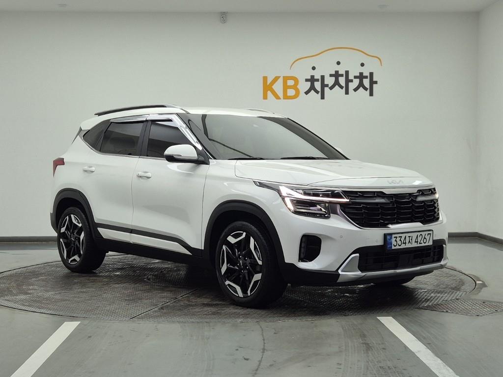 KIA Seltos - Vista 2