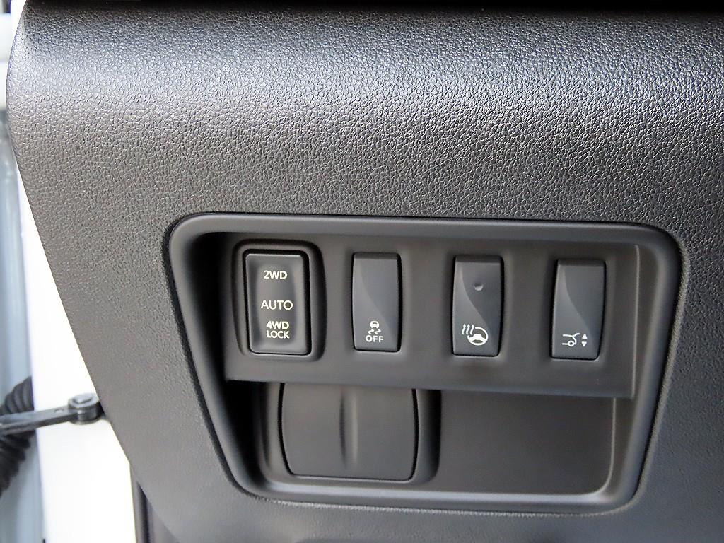 SAMSUNG QM6 - Vista 12
