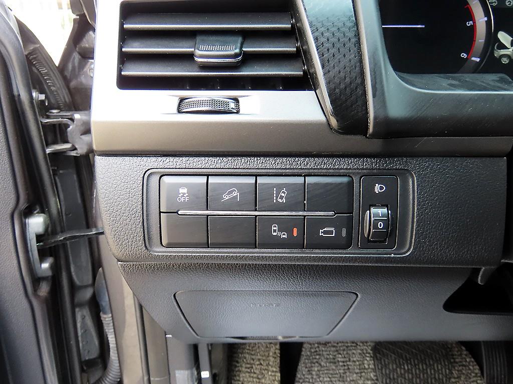 Ssangyong Rexton - Vista 12