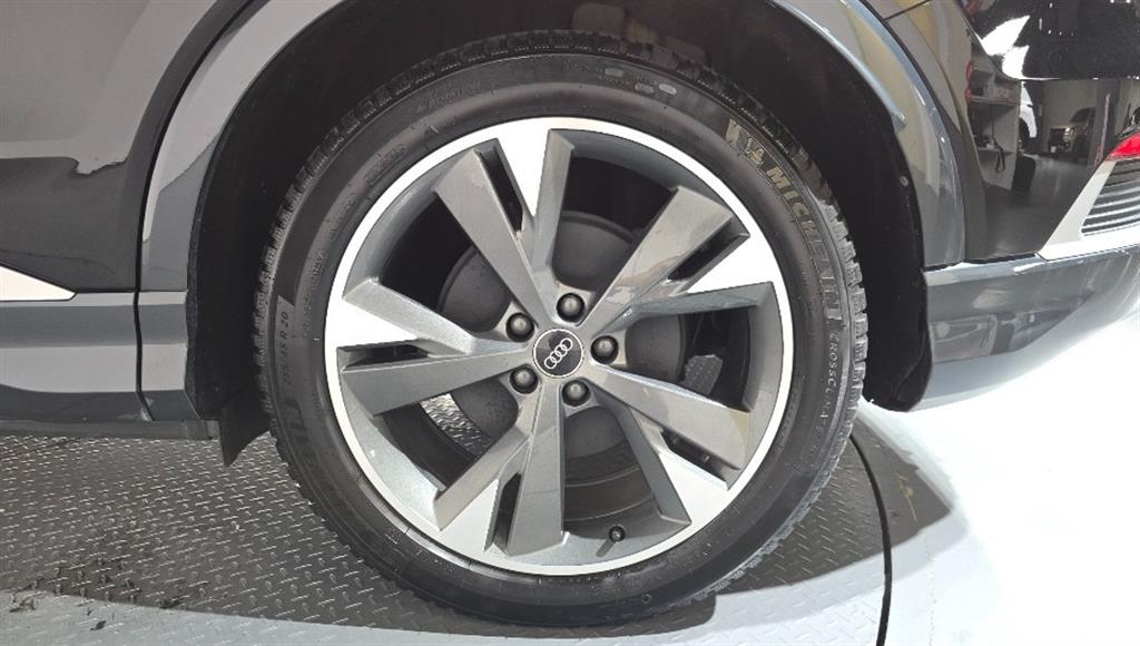 Audi Q4 - Vista 6