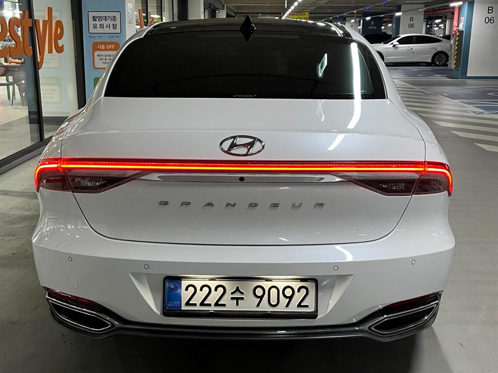 HYUNDAI Grandeur - Vista 5