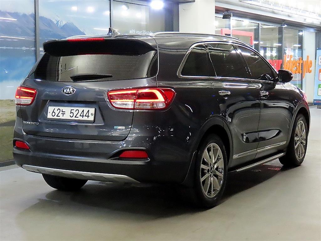 KIA Sorento - Vista 4