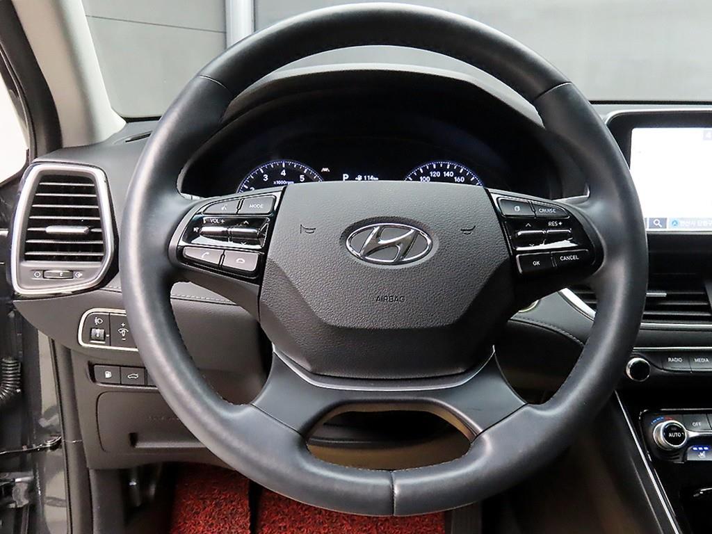 HYUNDAI Grandeur - Vista 9
