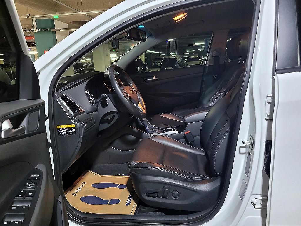 HYUNDAI Tucson - Vista 7
