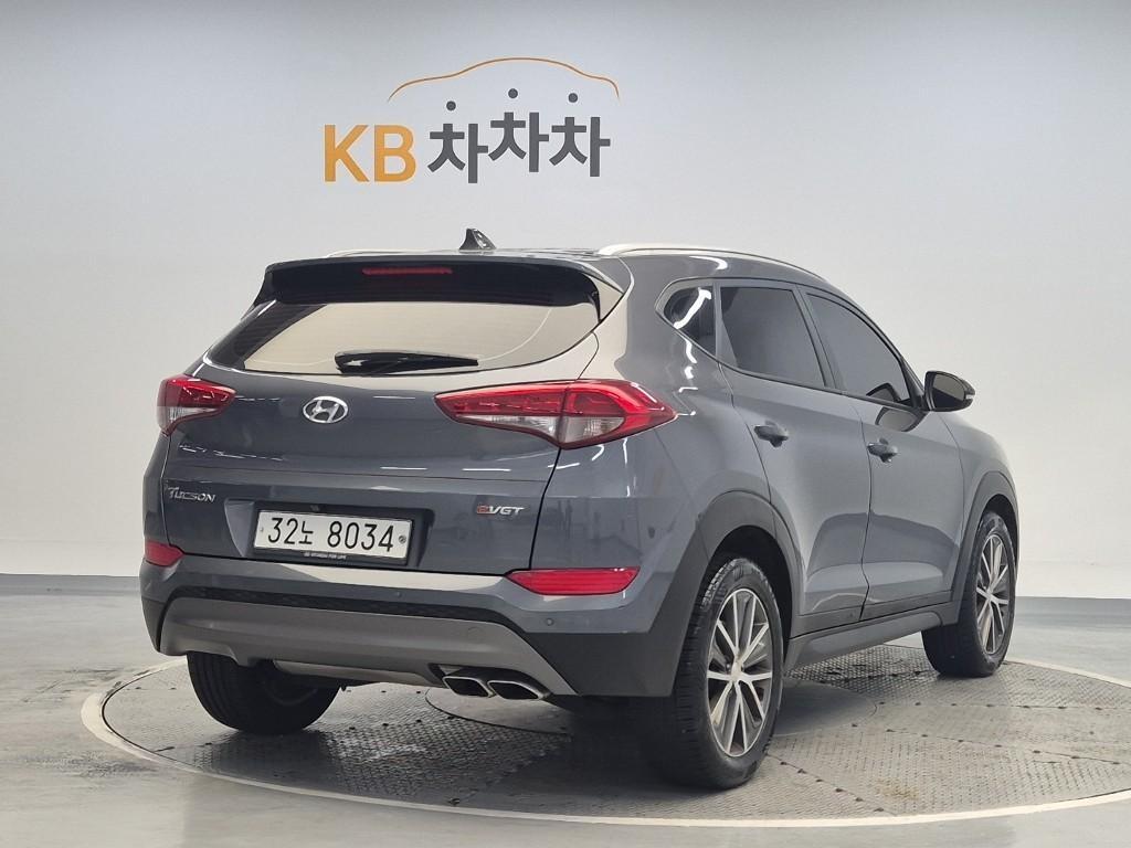HYUNDAI Tucson - Vista 3