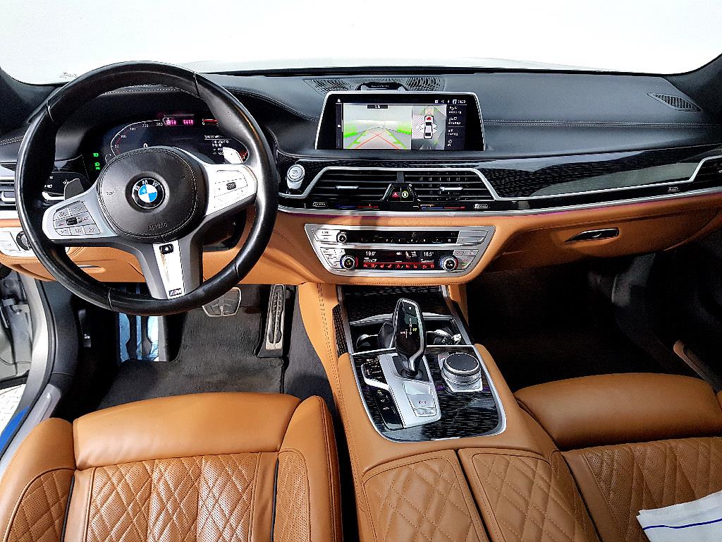 BMW 7 Series - Vista 5