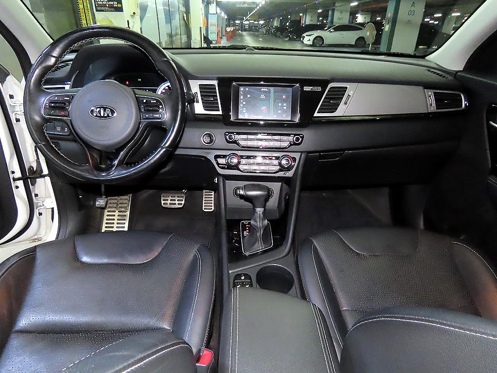 KIA Niro - Vista 10