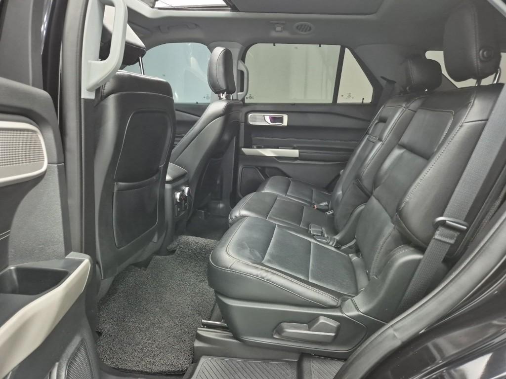 Ford Explorer - Vista 12