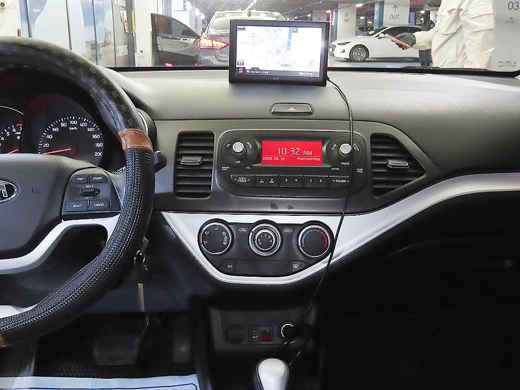 KIA Morning - Vista 11
