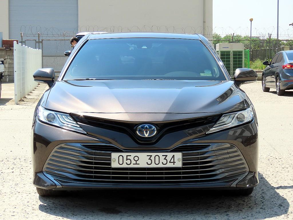 Toyota Camry 2018 Café - Importación desde Corea - HF Imports Iquique - Foto 1
