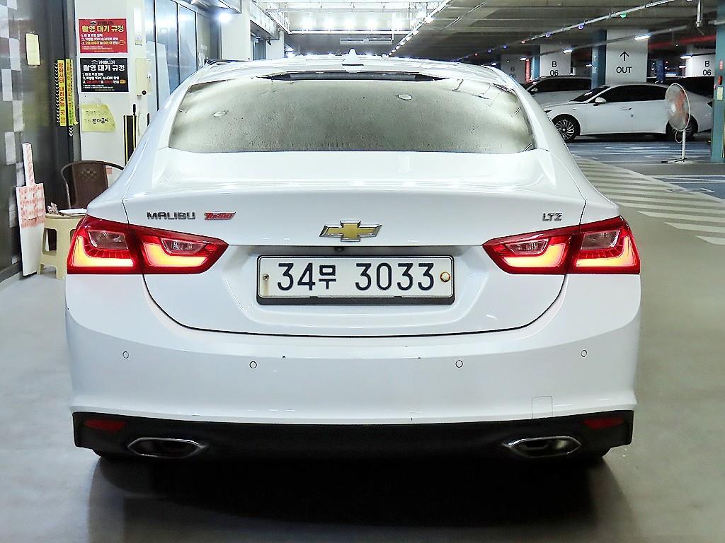 Chevrolet Malibu - Vista 5