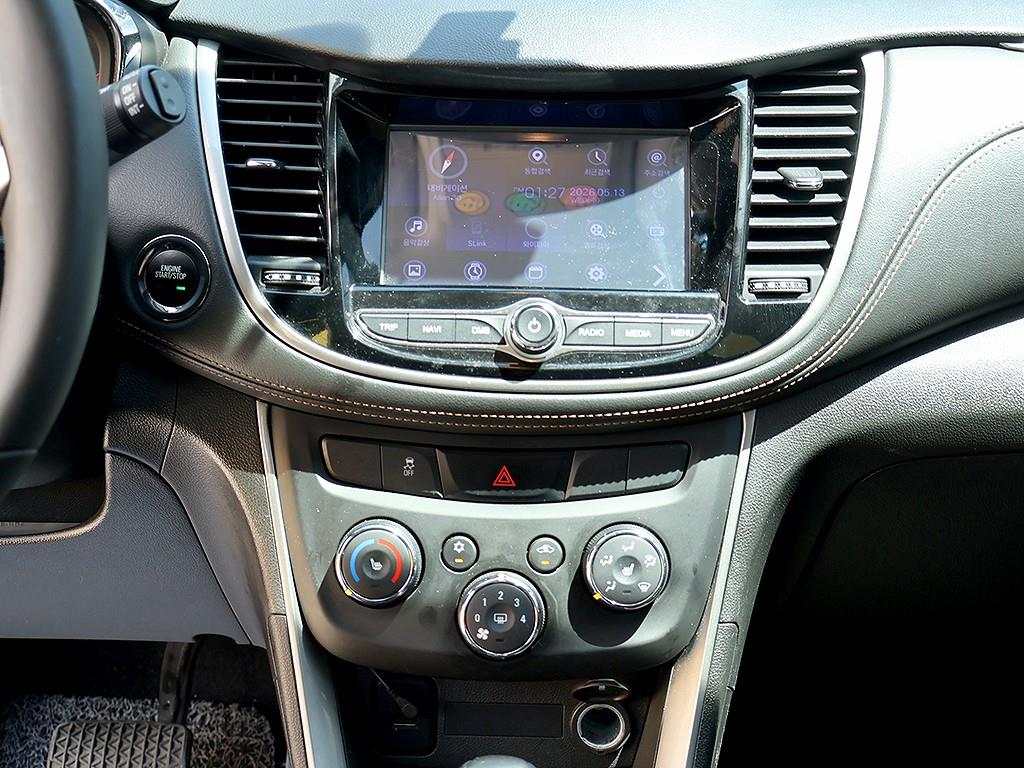 Chevrolet Trax 2018 Gris - Importación desde Corea - HF Imports Iquique - Foto 9