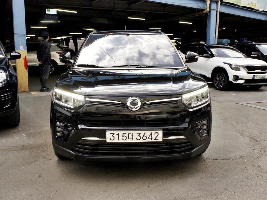 Ssangyong Tivoli 2021 Negro - Importación desde Corea - HF Imports Iquique - Foto 1