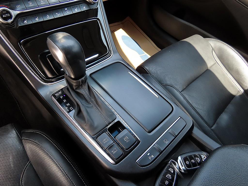 HYUNDAI Grandeur - Vista 10