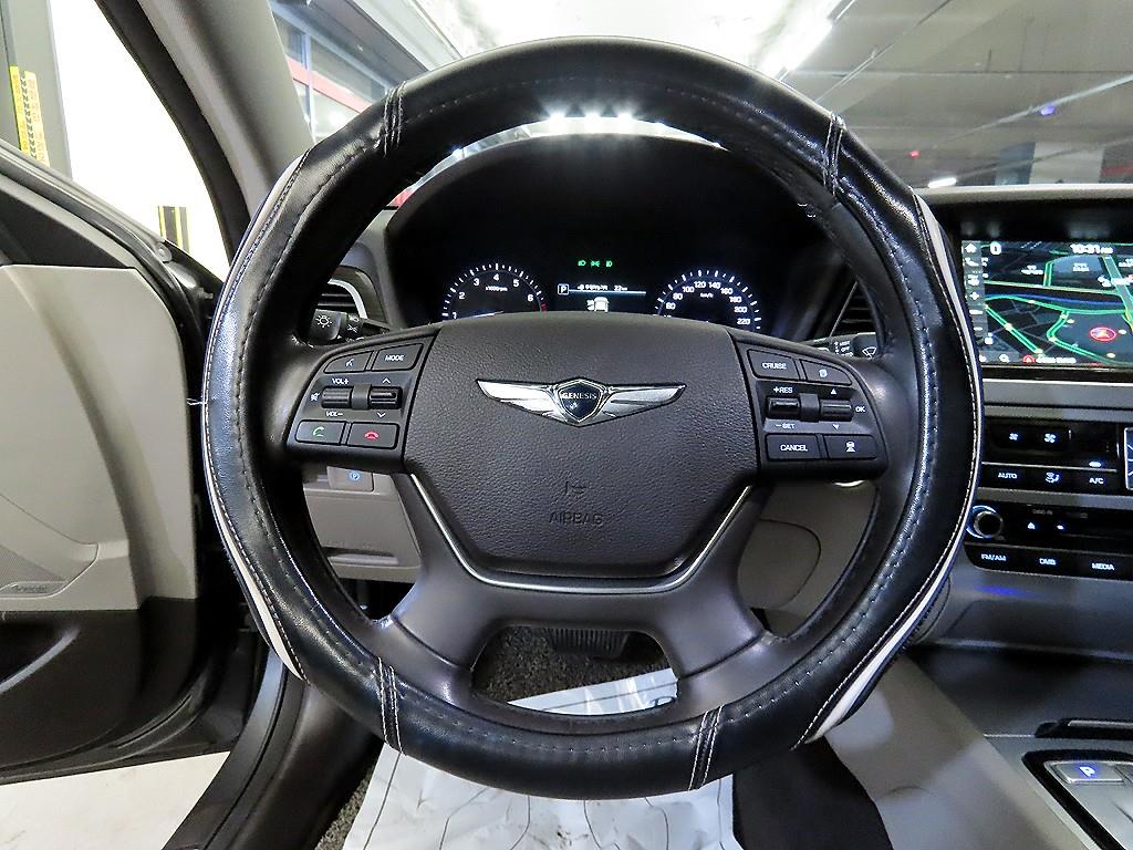 Genesis G80 - Vista 8