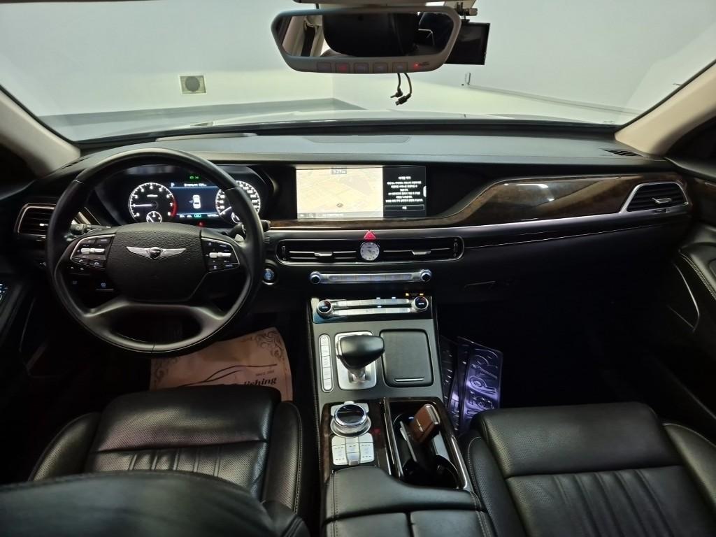 Genesis G90 - Vista 7