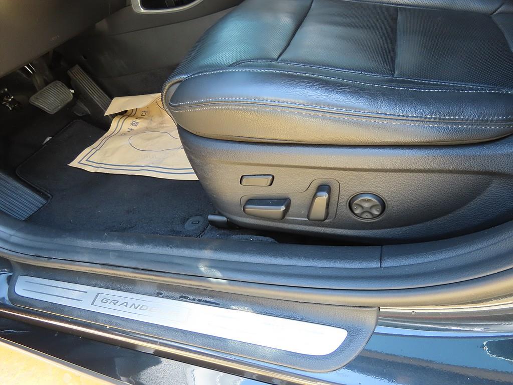 HYUNDAI Grandeur 2021 Negro - Importación desde Corea - HF Imports Iquique - Foto 16