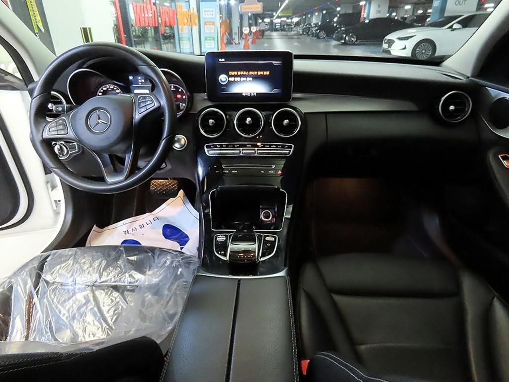 Mercedes Benz C Class - Vista 10