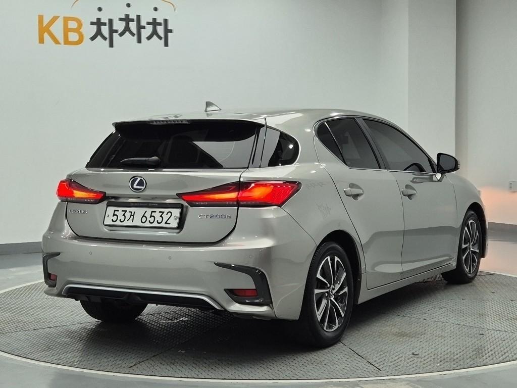 Lexus CT - Vista 3