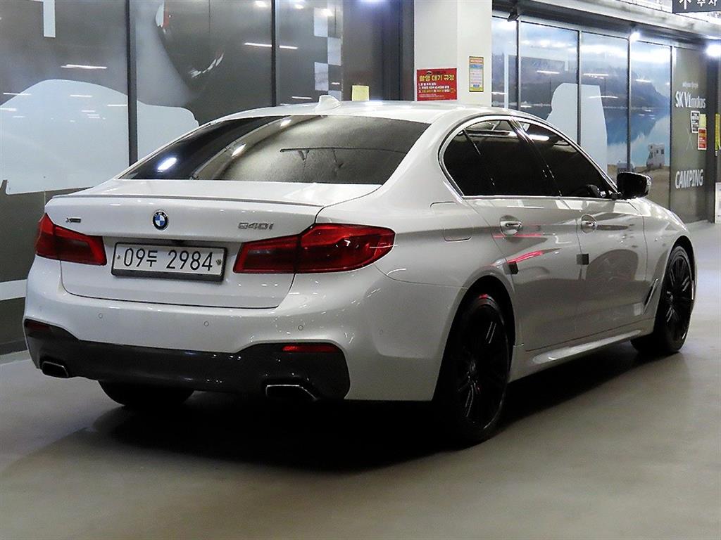 BMW 5 Series - Vista 4