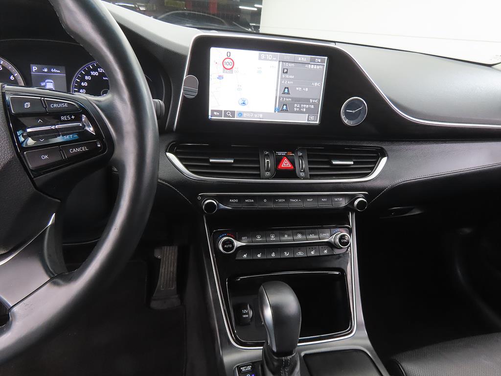 HYUNDAI Grandeur - Vista 10