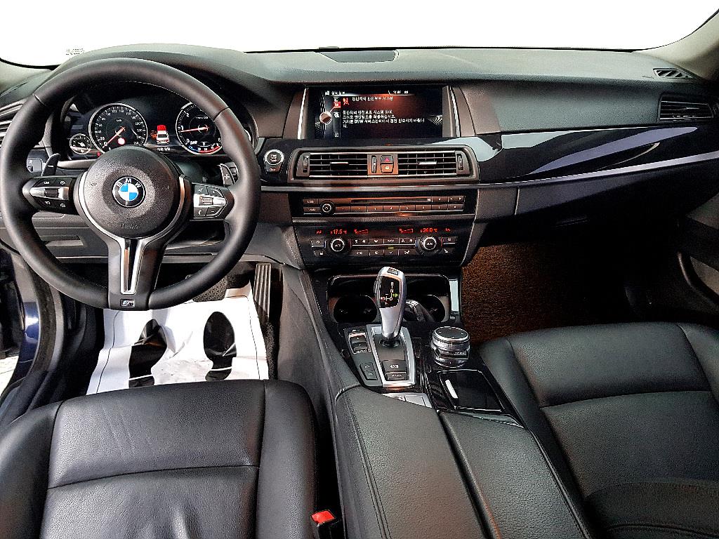 BMW 5 Series - Vista 5