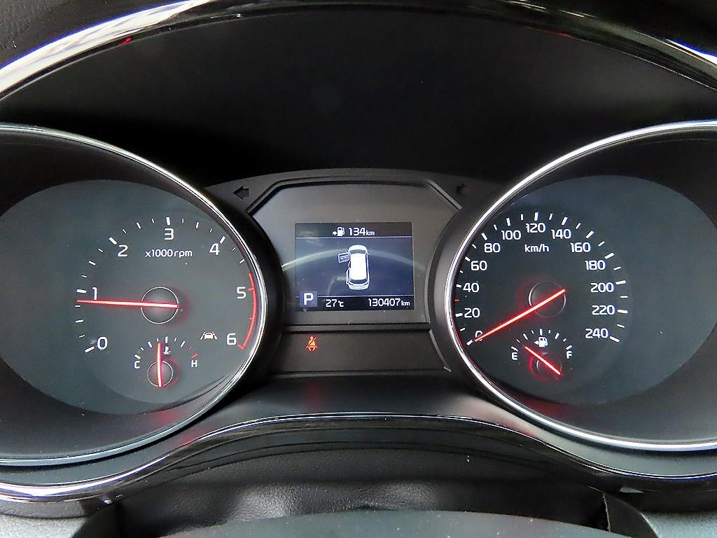 KIA Carnival - Vista 10