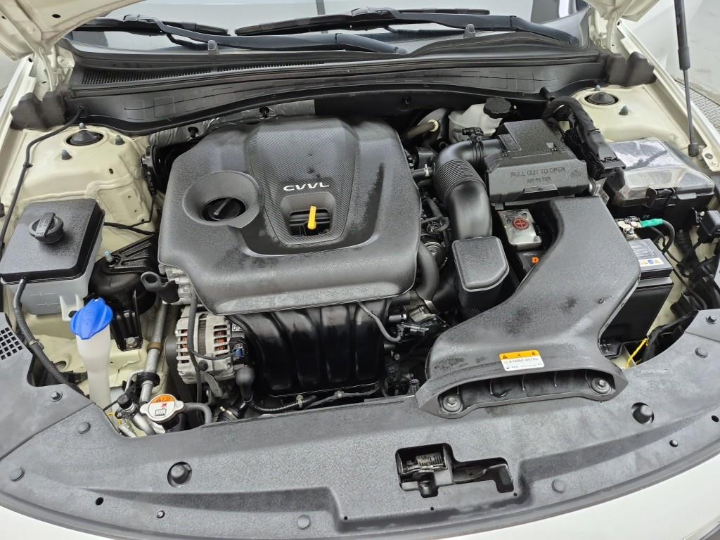 KIA K5 - Vista 6