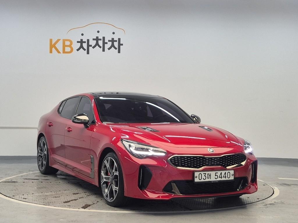 KIA Stinger - Vista 4