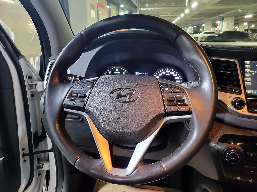 HYUNDAI Tucson - Vista 9