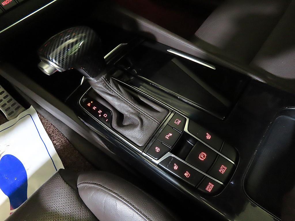 KIA K7 - Vista 12