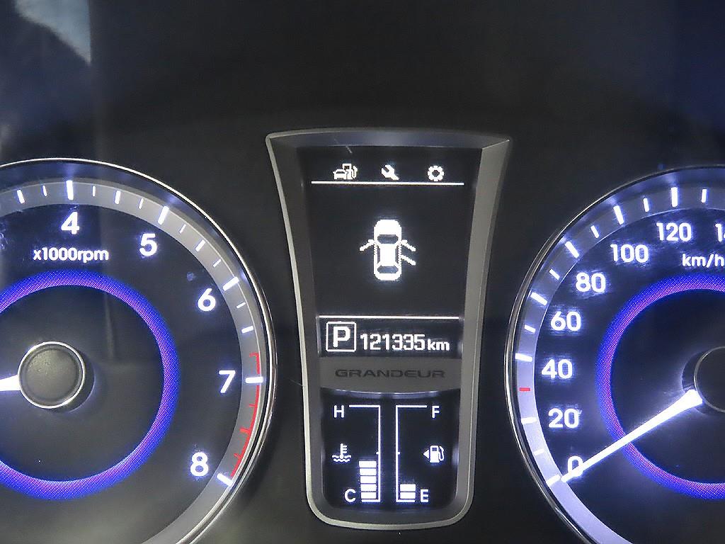 HYUNDAI Grandeur - Vista 11