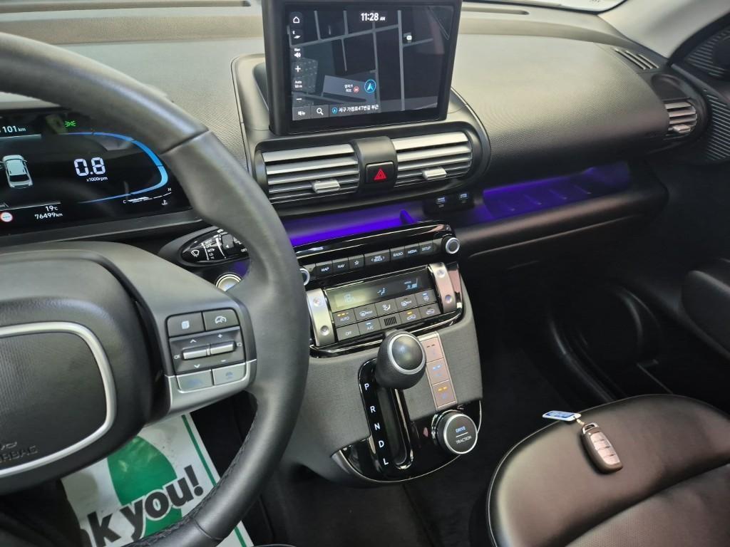 HYUNDAI Casper - Vista 10